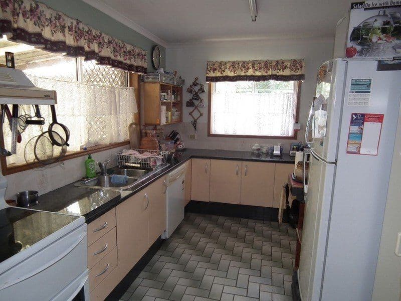 36 Jocelyn Parade, GRANVILLE QLD 4650, Granville - Thumbnail 5