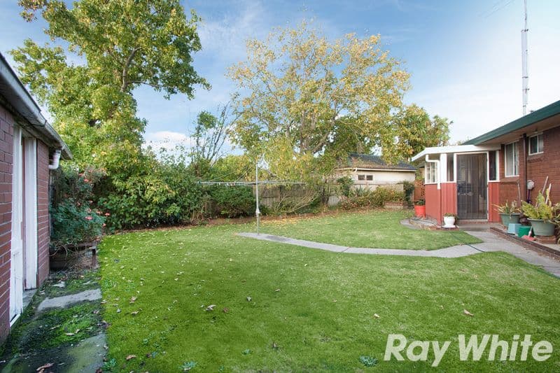 39 Rogers Street, Pakenham VIC 3810, Pakenham - Thumbnail 3