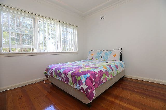 8 Georges Crescent, GEORGES HALL NSW 2198, Georges Hall - Thumbnail 6