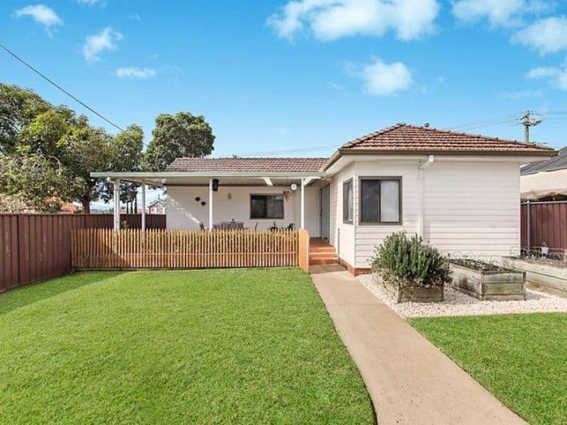 27 Barton Street, Smithfield NSW 2164, Smithfield - Thumbnail 2