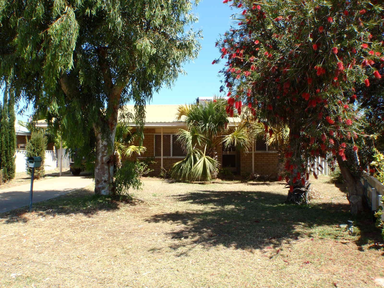 11 Foss Crescent, Carnarvon WA 6701, Brockman - Image 1