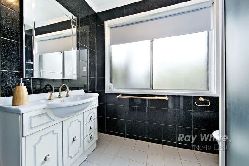 1 Ekalla Court, Modbury North SA 5092, Modbury North - Thumbnail 3