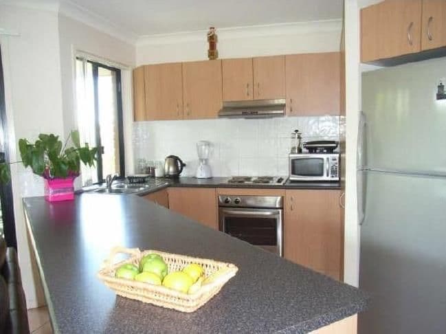 8 Camlan Place, Ormeau QLD 4208, Ormeau - Thumbnail 2