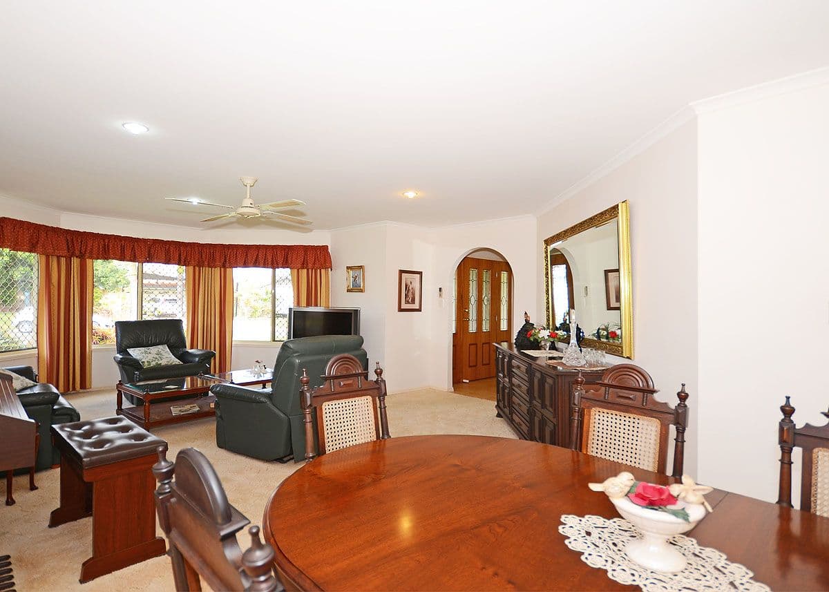 8 Treviso Court, Urangan QLD 4655, Urangan - Thumbnail 3