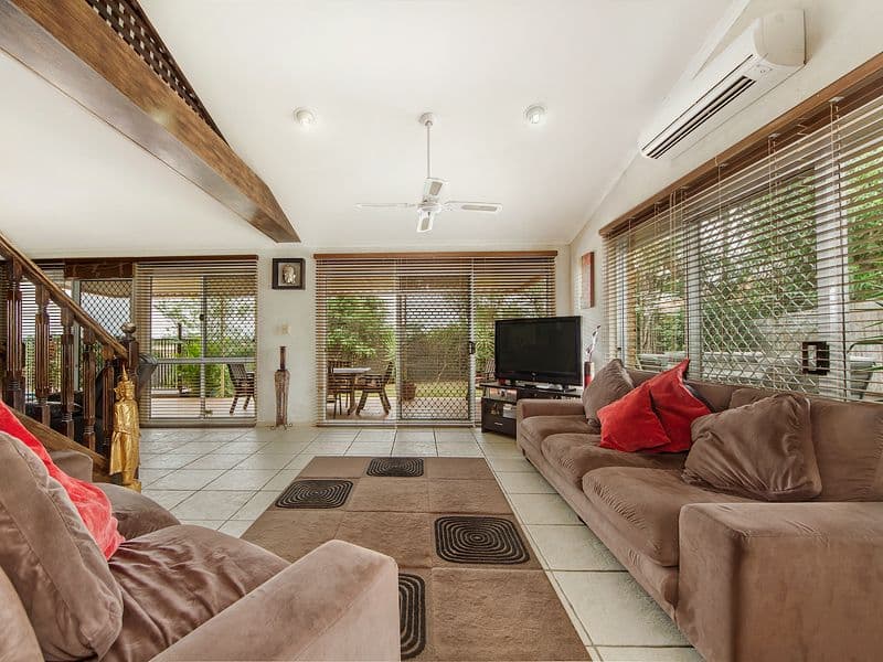 11 Macallan Street, MERRIMAC QLD 4226, Merrimac - Thumbnail 2
