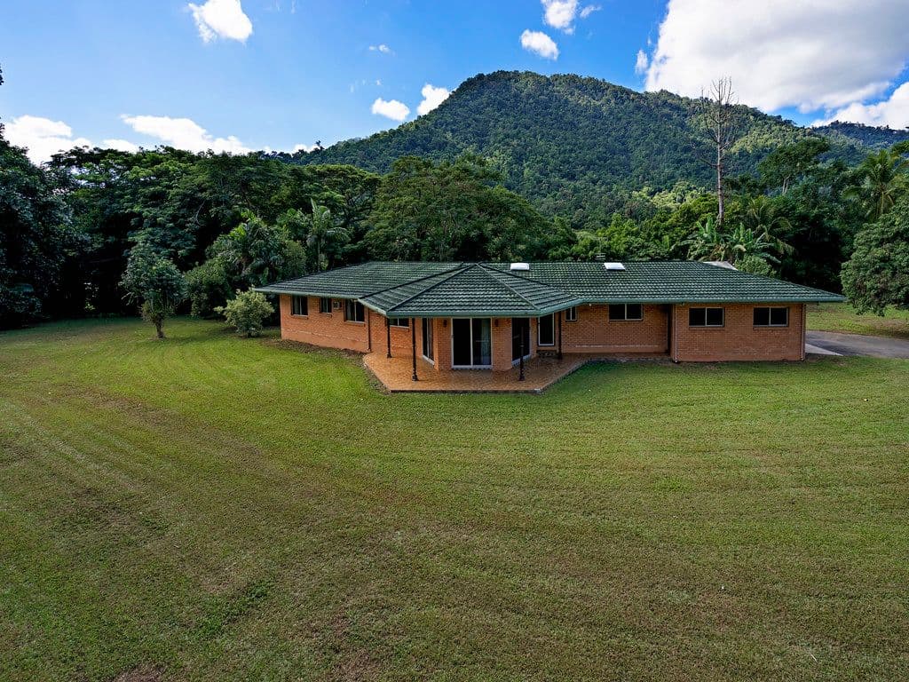 17-19 Peakviews Close, Redlynch QLD 4870, Redlynch - Image 1