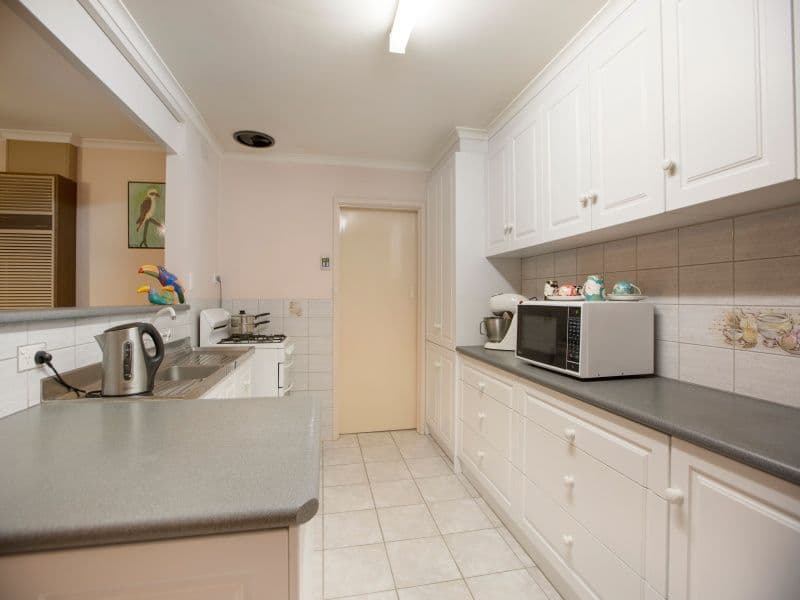 22 Belar Avenue, Frankston VIC 3199, Frankston - Thumbnail 2