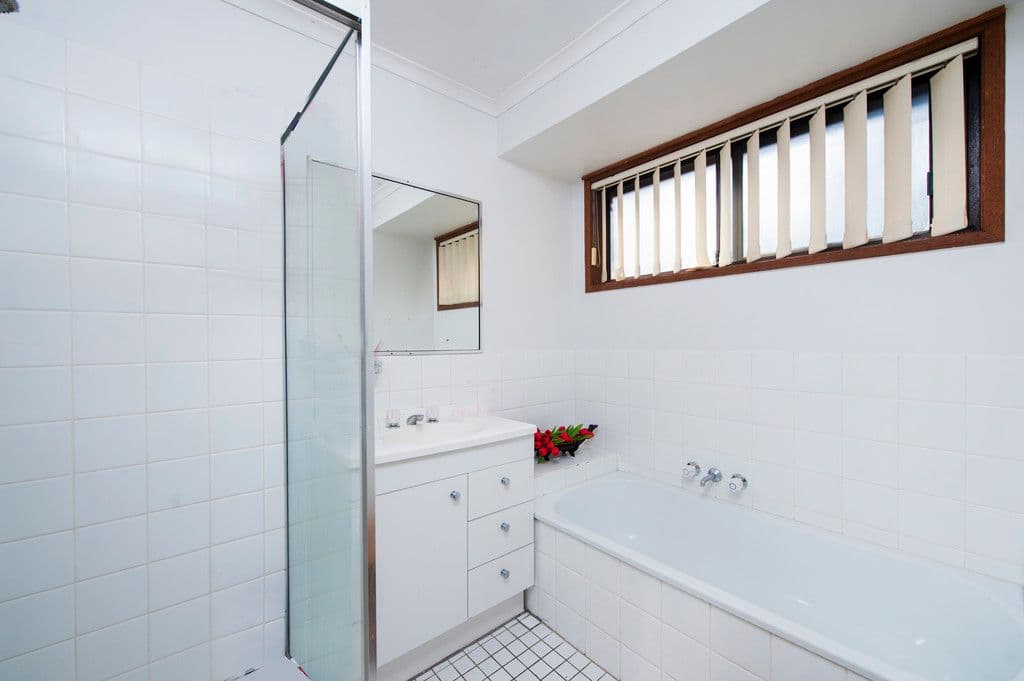 13 Galloway Drive, Ashmore QLD 4214, Ashmore - Thumbnail 4