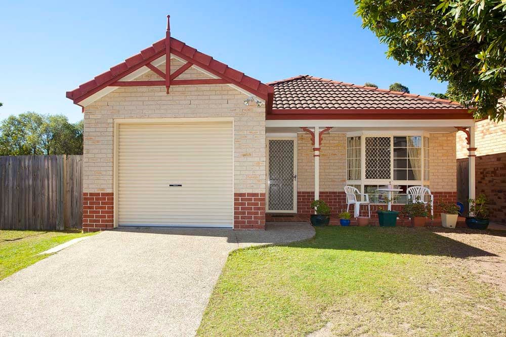 27 Timaru Crescent, Eight Mile Plains QLD 4113, Eight Mile Plains - Image 1