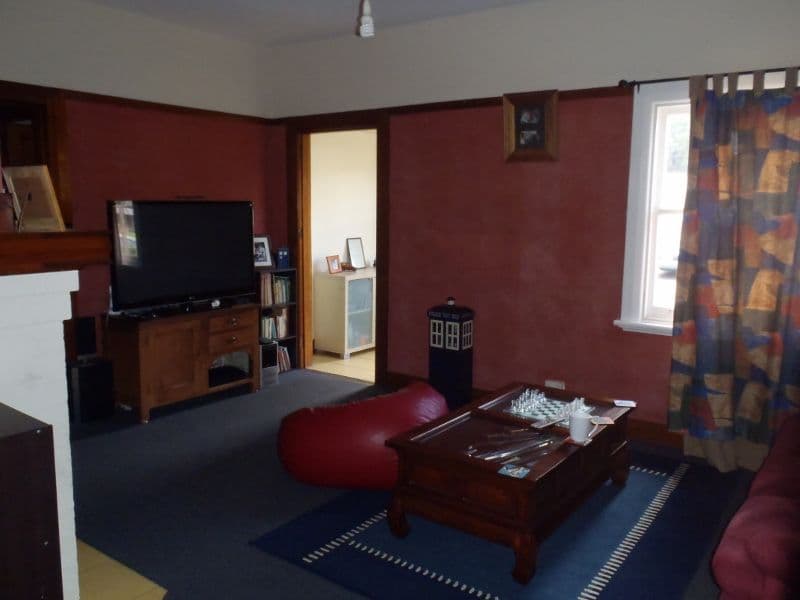 32 Collins Street, Burnie TAS 7320, Burnie - Thumbnail 2