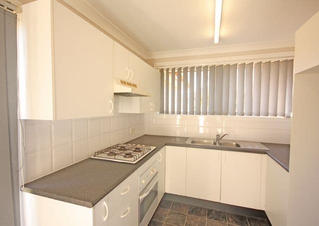 6 Elliot Place, St Helens Park NSW 2560, St Helens Park - Thumbnail 2
