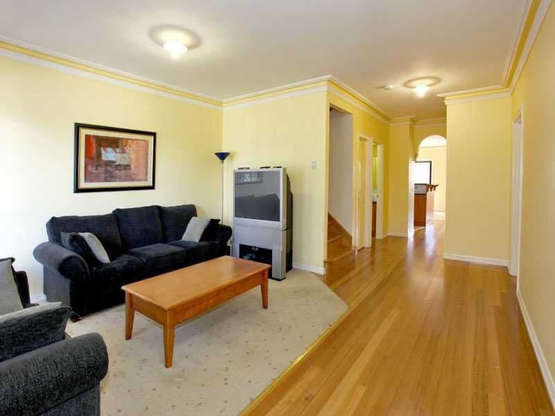 58 Racecourse Road, Werribee VIC 3030, Werribee - Thumbnail 2