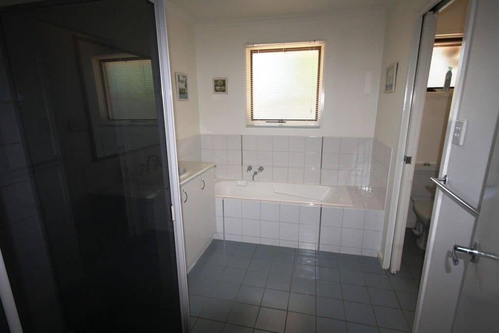 25 Hotham Street, ROCHESTER VIC 3561, Rochester - Thumbnail 4