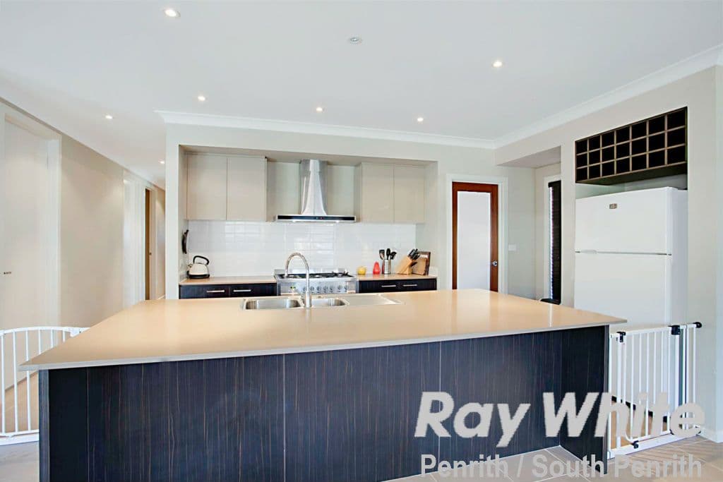 5 Water Gum Drive, JORDAN SPRINGS NSW 2747, Jordan Springs - Thumbnail 2