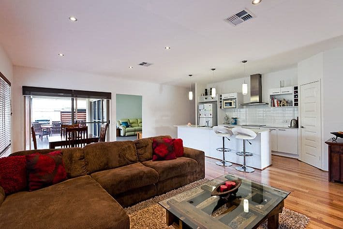 8 Peppermint Crescent, SIPPY DOWNS QLD 4556, Sippy Downs - Thumbnail 2