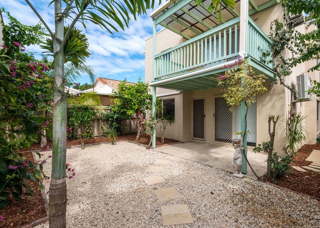 14 Gray Street, Southport QLD 4215, Southport - Thumbnail 2
