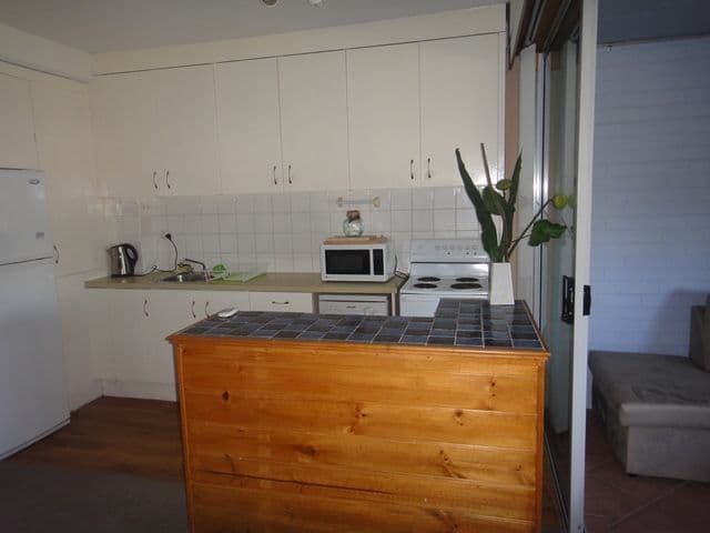 42/6 Heard Street, MAWSON ACT 2607, Mawson - Thumbnail 2