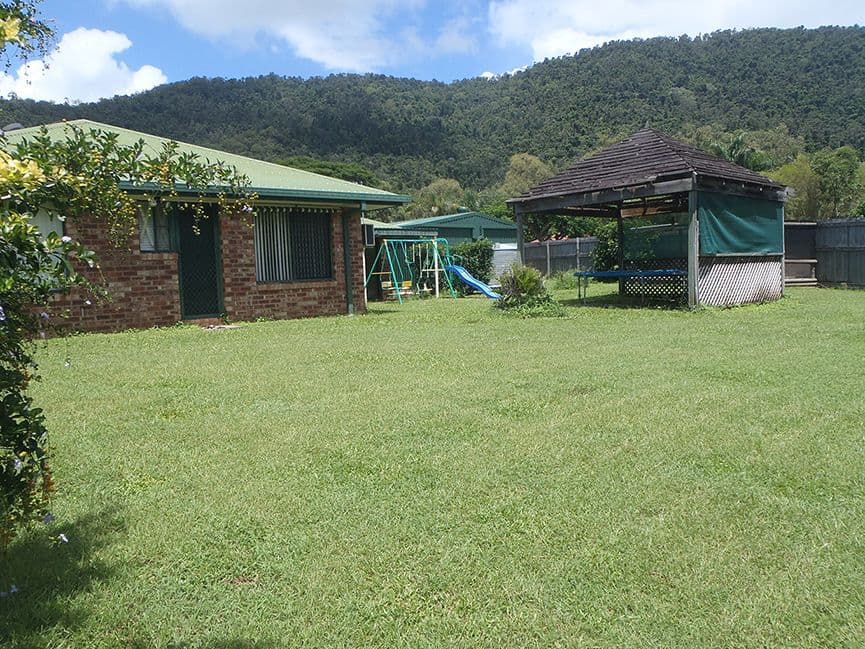 1 Esk Terrace, CANNONVALE QLD 4802, Cannonvale - Thumbnail 2