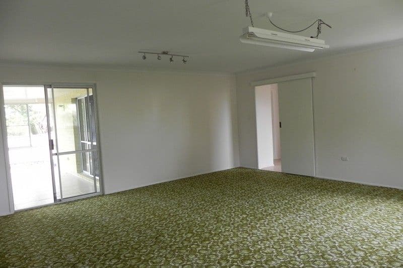 9 Beresford, PITTSWORTH QLD 4356, Pittsworth - Thumbnail 3