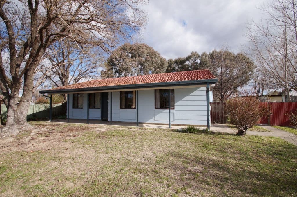 2 Bailey Crescent, Armidale NSW 2350, Armidale - Image 1