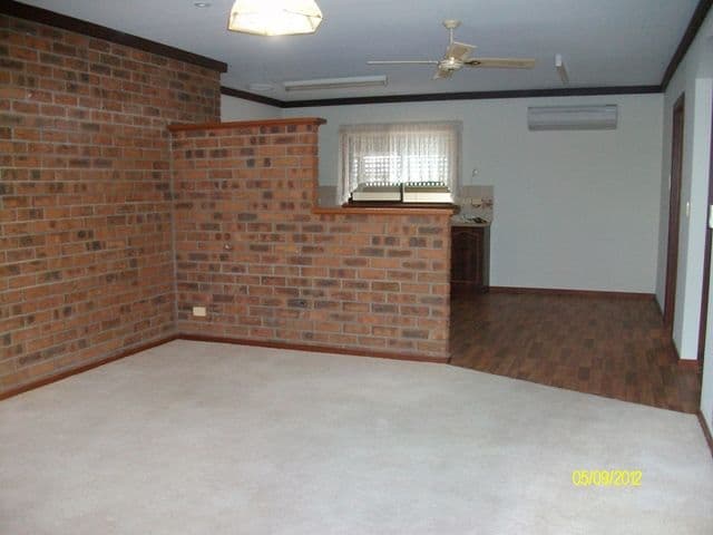 unit 3 - 2 Sturt Street, BARMERA SA 5345, Barmera - Thumbnail 2