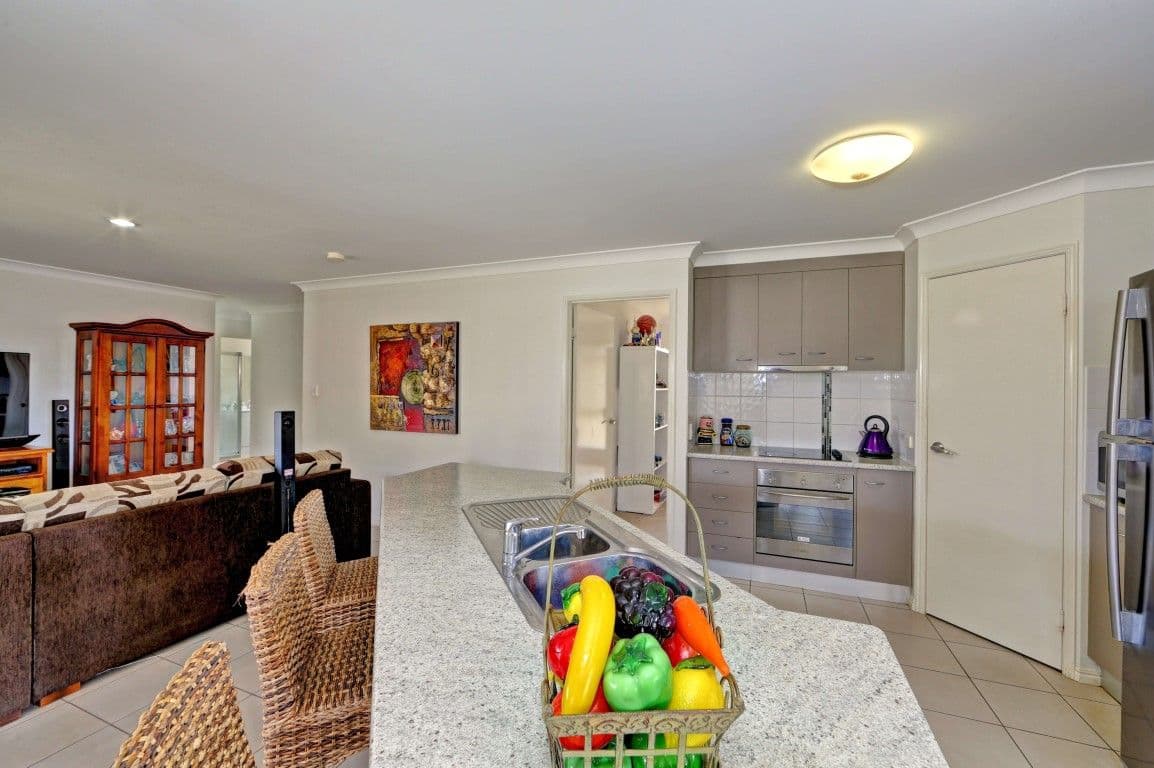 17 Neville Drive, Branyan QLD 4670, Branyan - Thumbnail 4