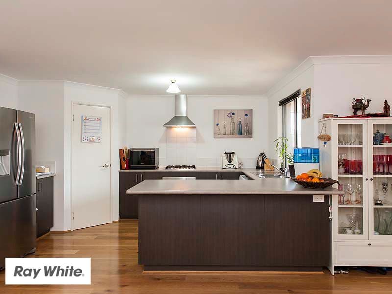 17 Cochrane Loop, Aveley WA 6069, Aveley - Thumbnail 5