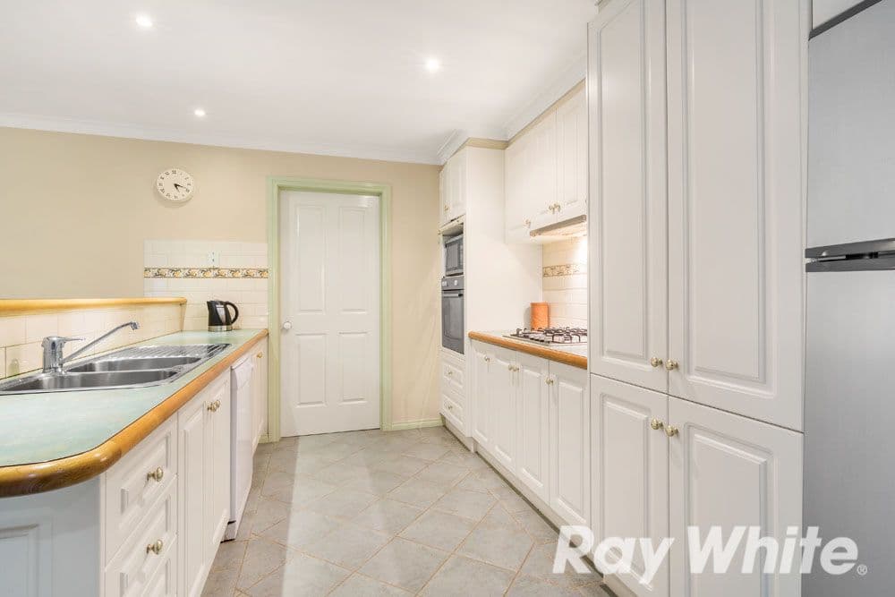 17 Illoura Street, Watsonia VIC 3087, Watsonia - Thumbnail 4