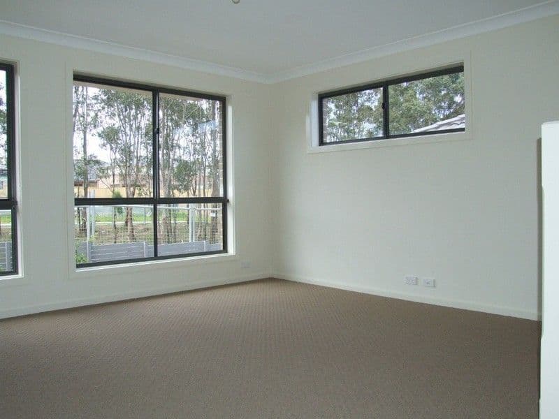 17 Conway Avenue, West Hoxton NSW 2171, West Hoxton - Thumbnail 2