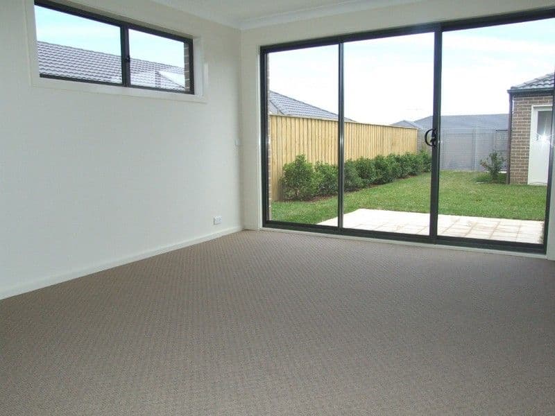 17 Conway Avenue, West Hoxton NSW 2171, West Hoxton - Thumbnail 3