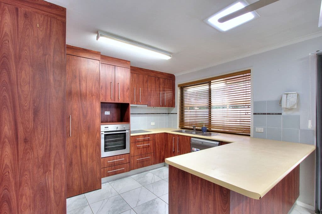 15 Wenlock Crescent, Springwood QLD 4127, Springwood - Thumbnail 4