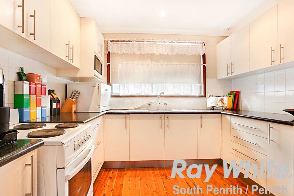 34 Robert Street, Penrith NSW 2750, Penrith - Thumbnail 3