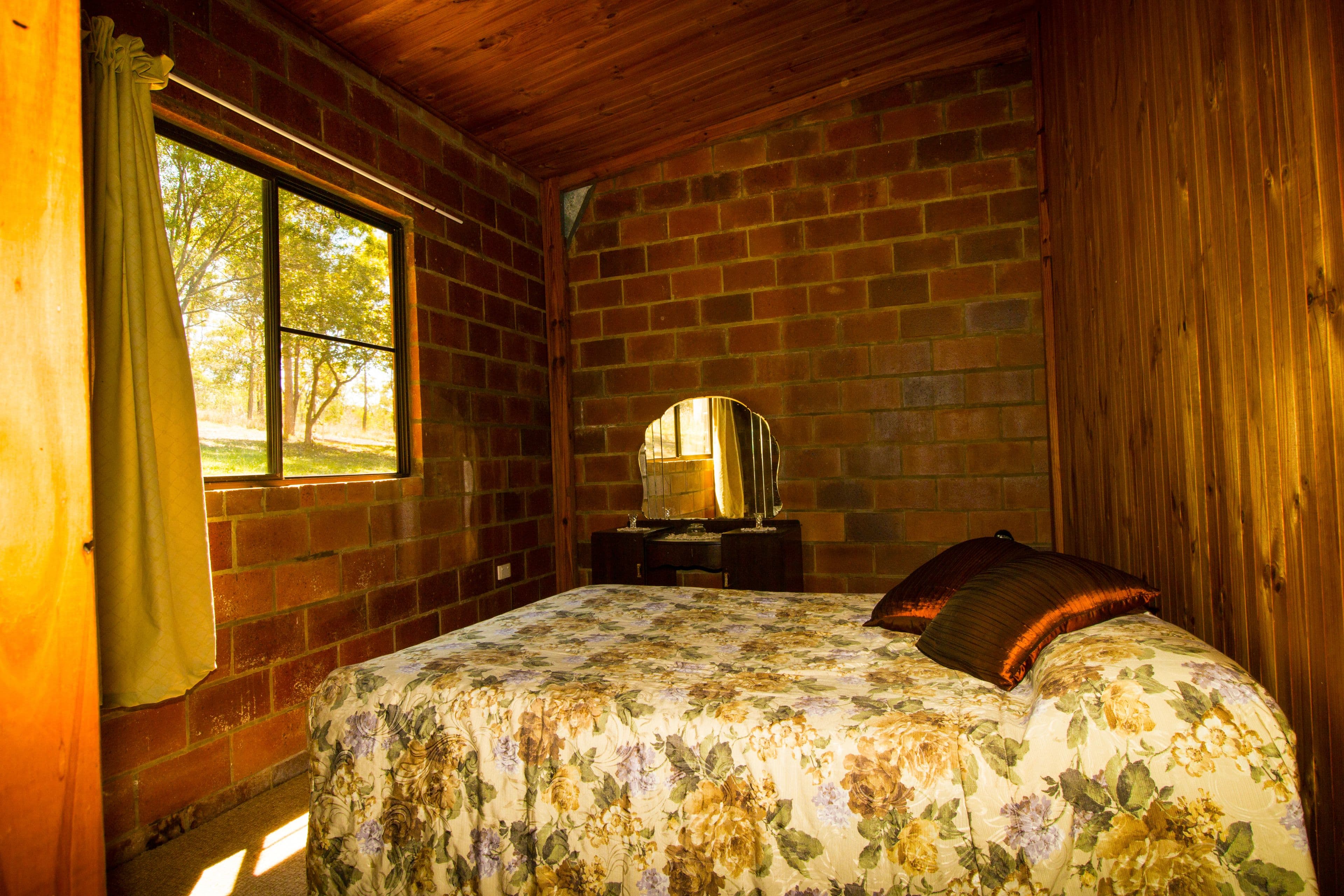 240 Ballantyne Road, Captain Creek QLD 4677, Captain Creek - Thumbnail 6
