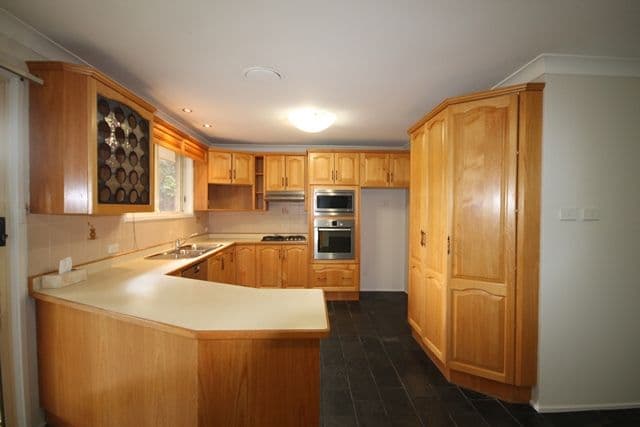 20 Kingfisher Avenue, Hinchinbrook - Thumbnail 2
