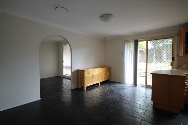 20 Kingfisher Avenue, Hinchinbrook - Thumbnail 3