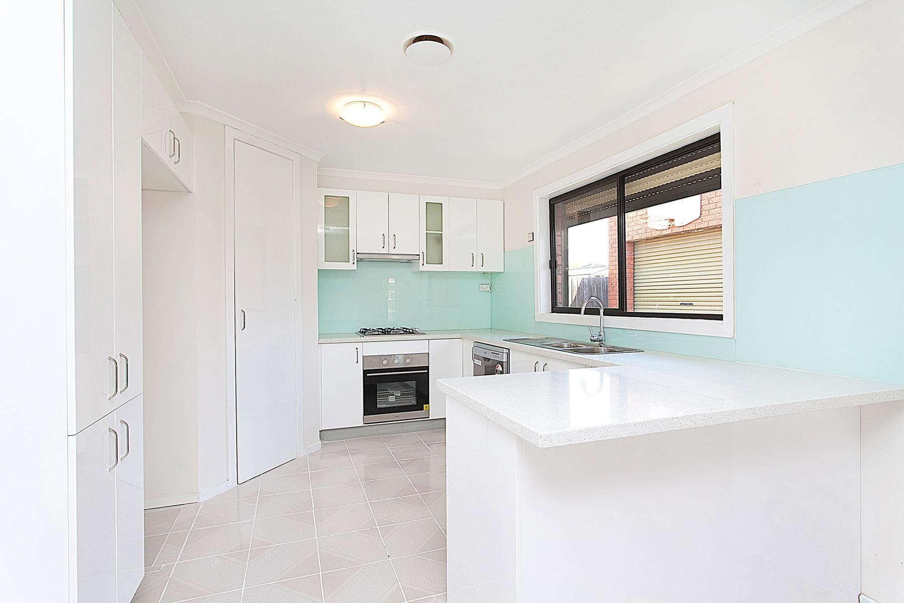 10 Kingdom Avenue, Kings Park VIC 3021, Kings Park - Thumbnail 5