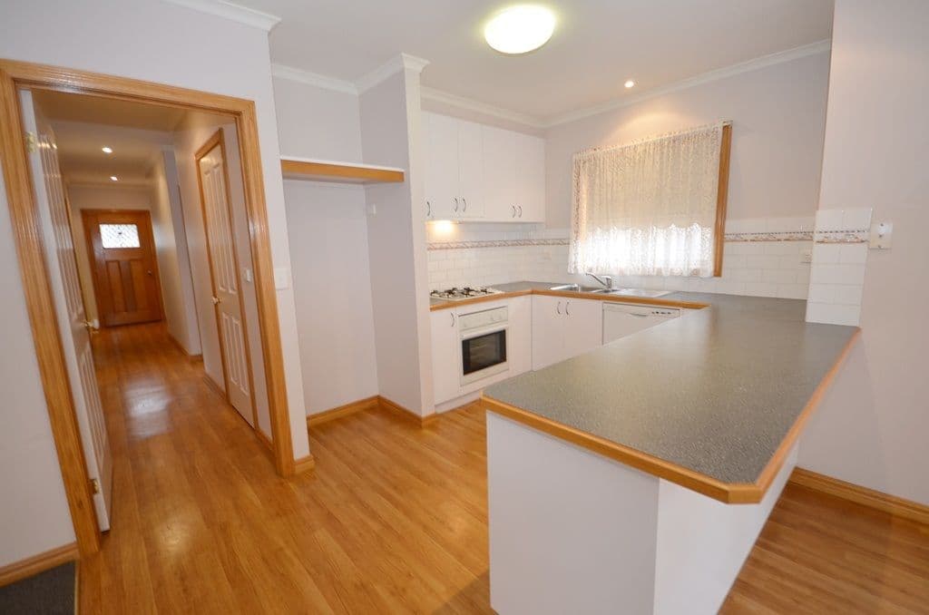 6/324 Peel Street North, Black Hill  Victoria  3350, Australia, Black Hill - Thumbnail 2