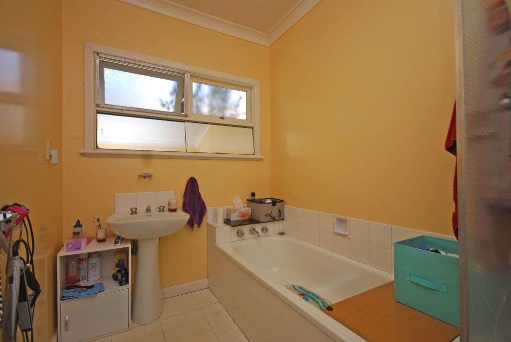 106 Lylia Avenue, Mount Clear VIC 3350, Mount Clear - Thumbnail 8