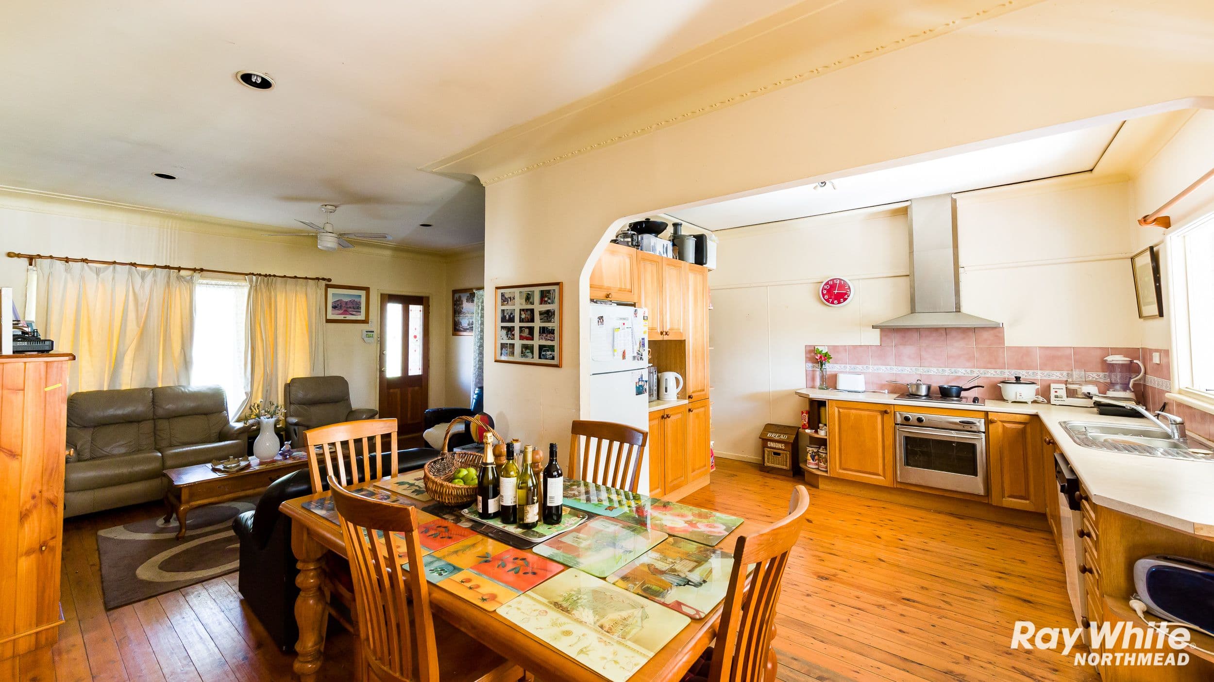 218 Windsor Road, Winston Hills - Thumbnail 5