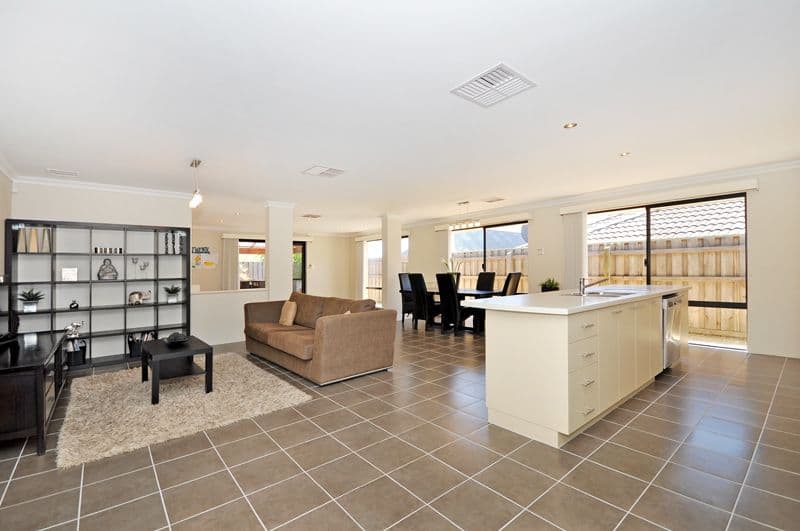 6 Rakich Drive, Ellenbrook WA 6069, Ellenbrook - Thumbnail 4