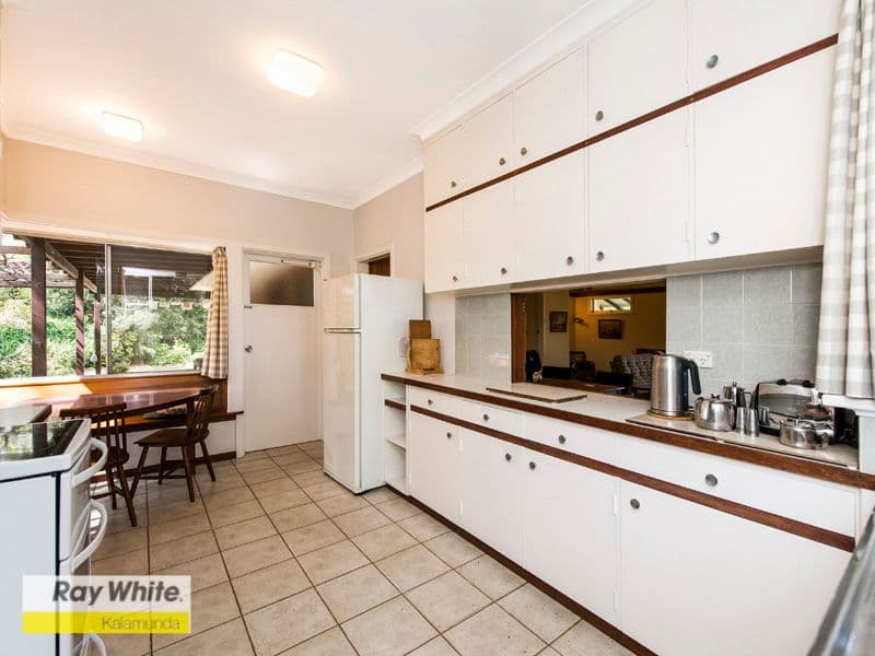 18 Faye Crescent, Gooseberry Hill WA 6076, Gooseberry Hill - Thumbnail 5