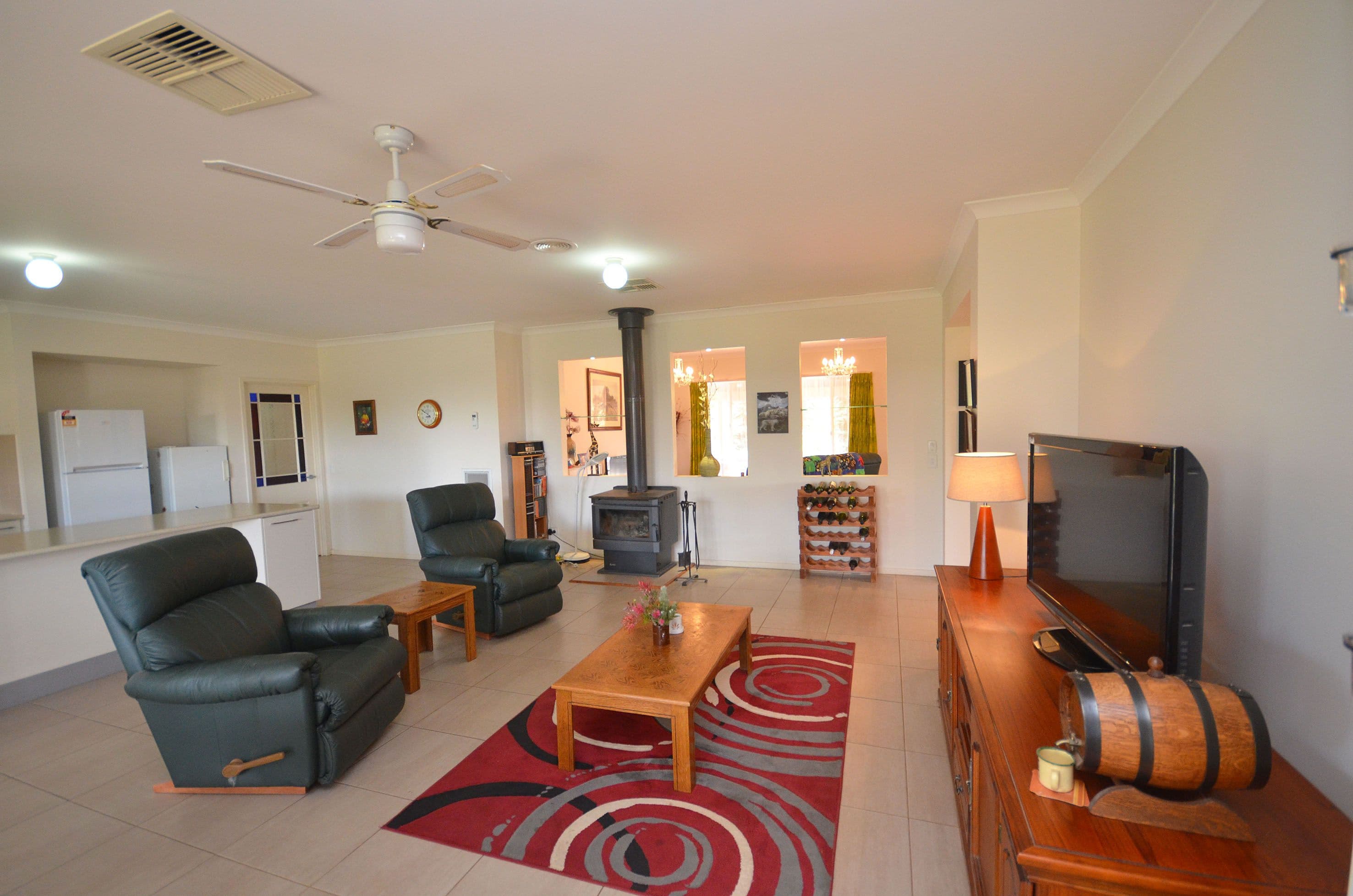 10 Shiraz Court, Moama - Thumbnail 4