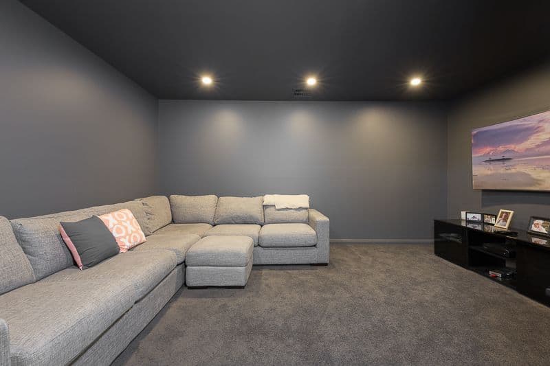 8 Peninsula Avenue, Haywards Bay - Thumbnail 8