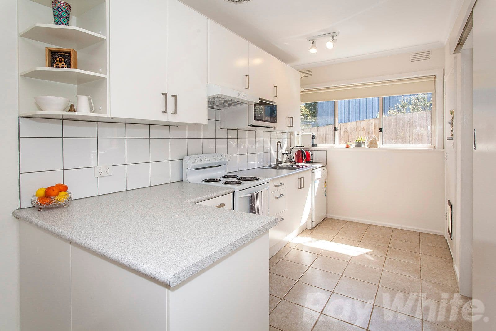 17 Woodside Avenue, Ringwood VIC 3134, Ringwood - Thumbnail 2