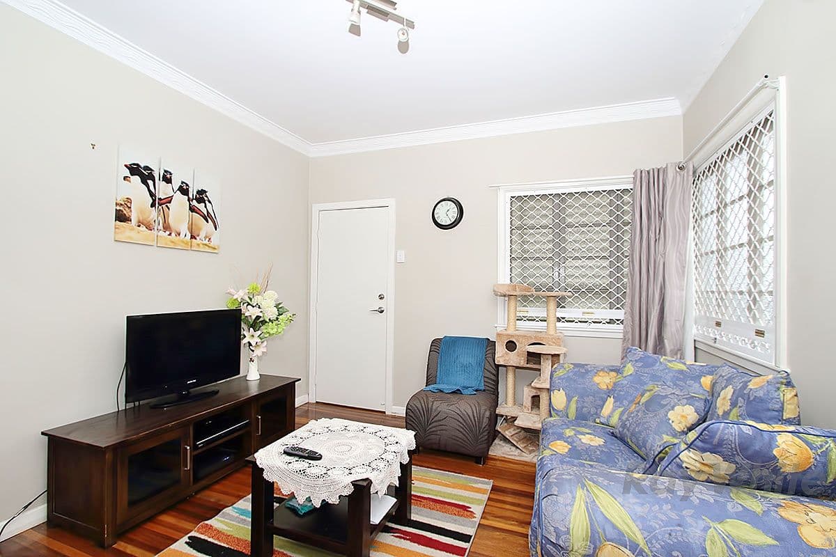 170 South Station Road, Silkstone QLD 4304, Silkstone - Thumbnail 3