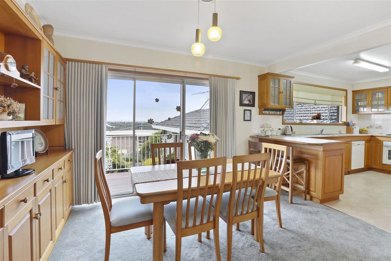 71 Reigate Road, Highton VIC 3216, Highton - Thumbnail 5