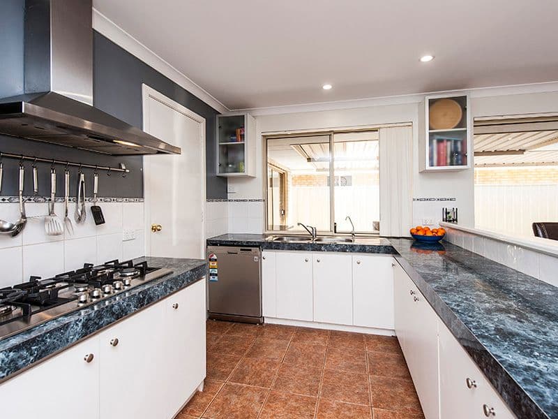 13 Nightingale Way, Warnbro WA 6169, Warnbro - Thumbnail 7