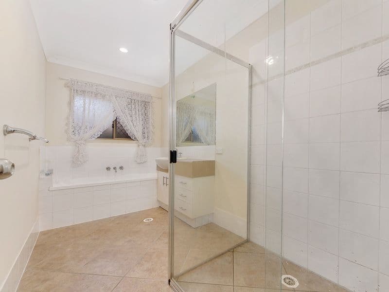 6 Lacy Lane, Upper Coomera QLD 4209, Upper Coomera - Thumbnail 6