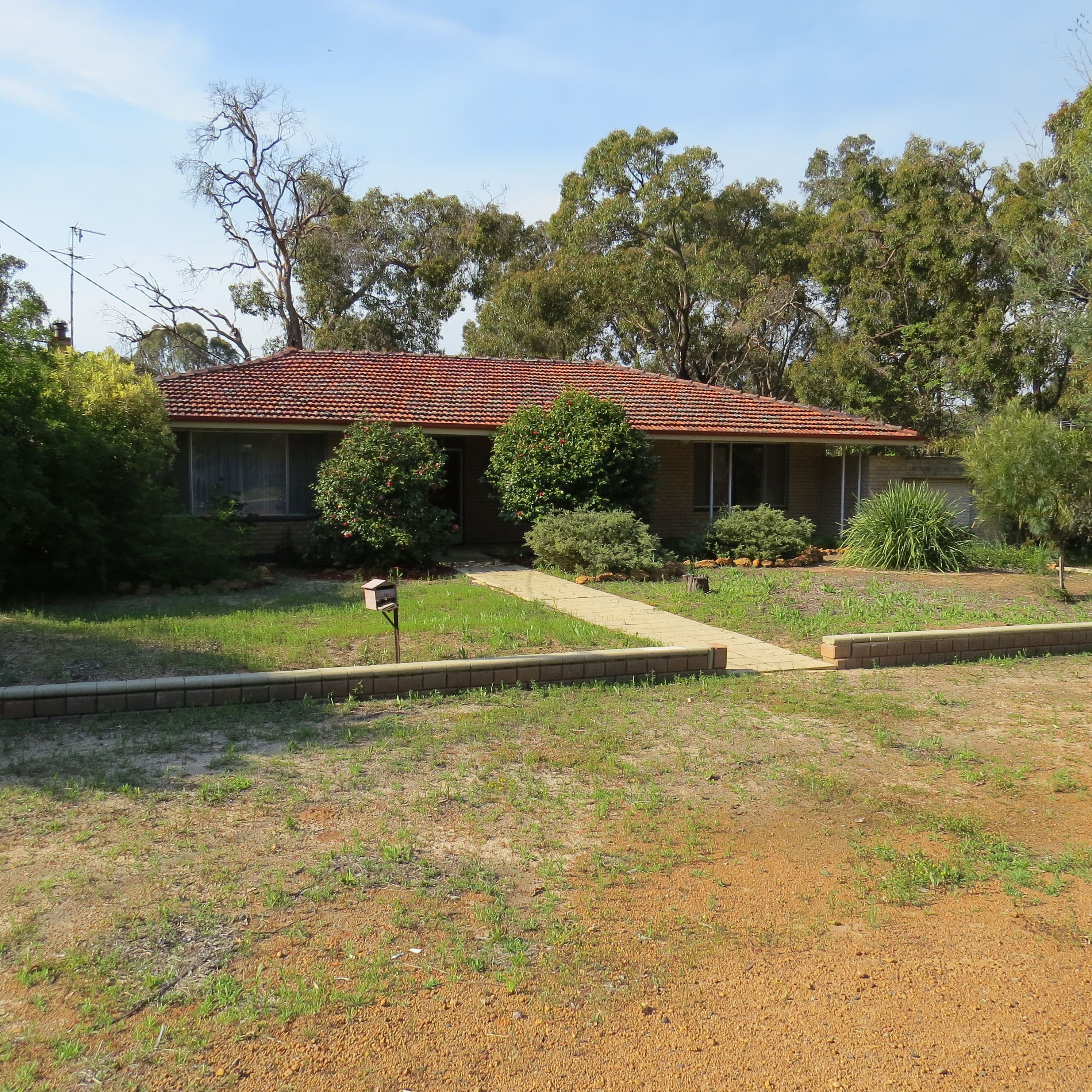 25 Wyuna Crescent, Lesmurdie WA 6076, Lesmurdie - Image 1