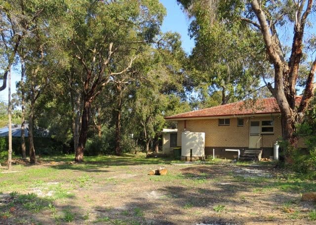 25 Wyuna Crescent, Lesmurdie WA 6076, Lesmurdie - Thumbnail 4